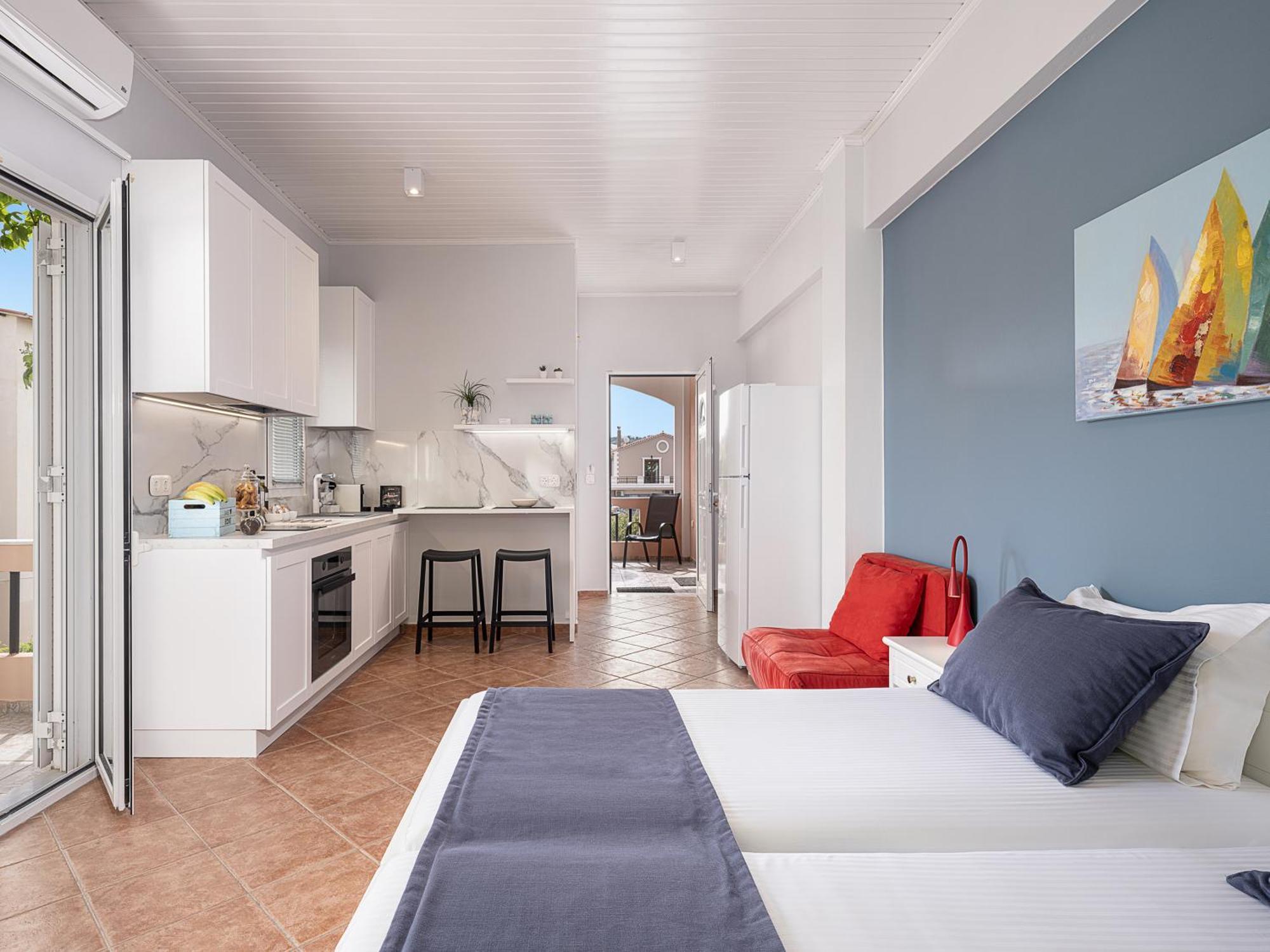 Elena Seafront Luxury Apartments Almirida エクステリア 写真