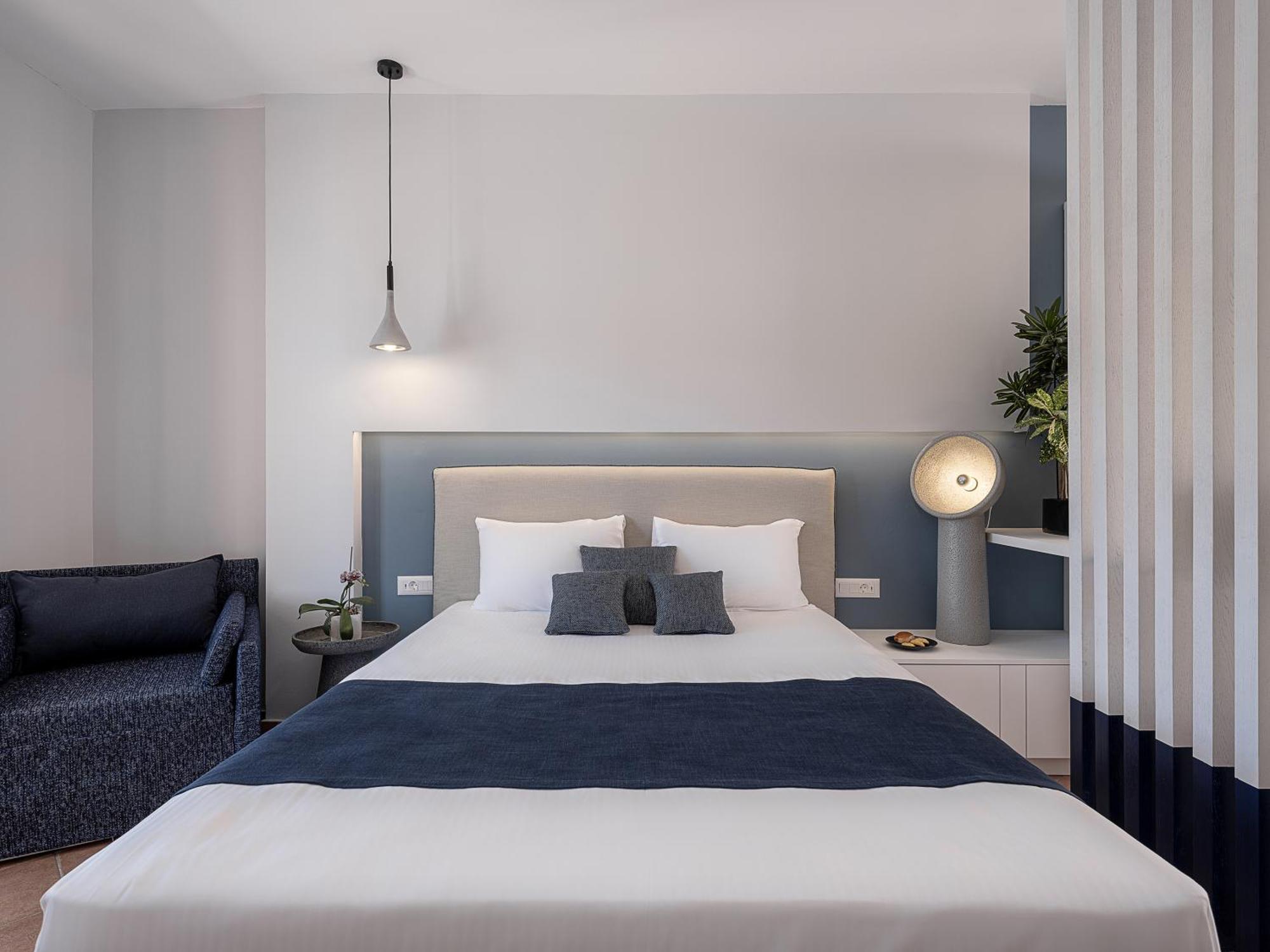 Elena Seafront Luxury Apartments Almirida エクステリア 写真