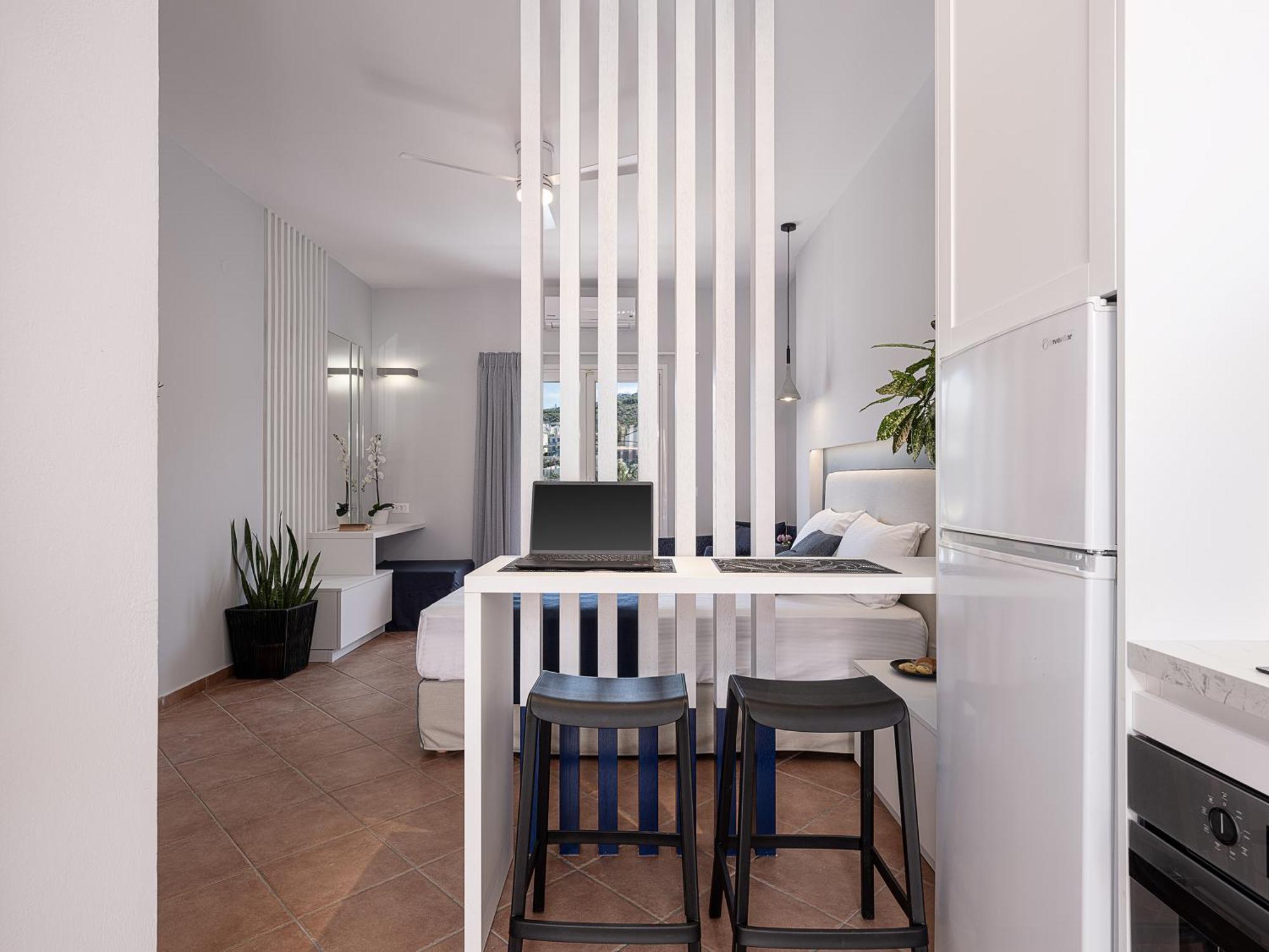 Elena Seafront Luxury Apartments Almirida エクステリア 写真