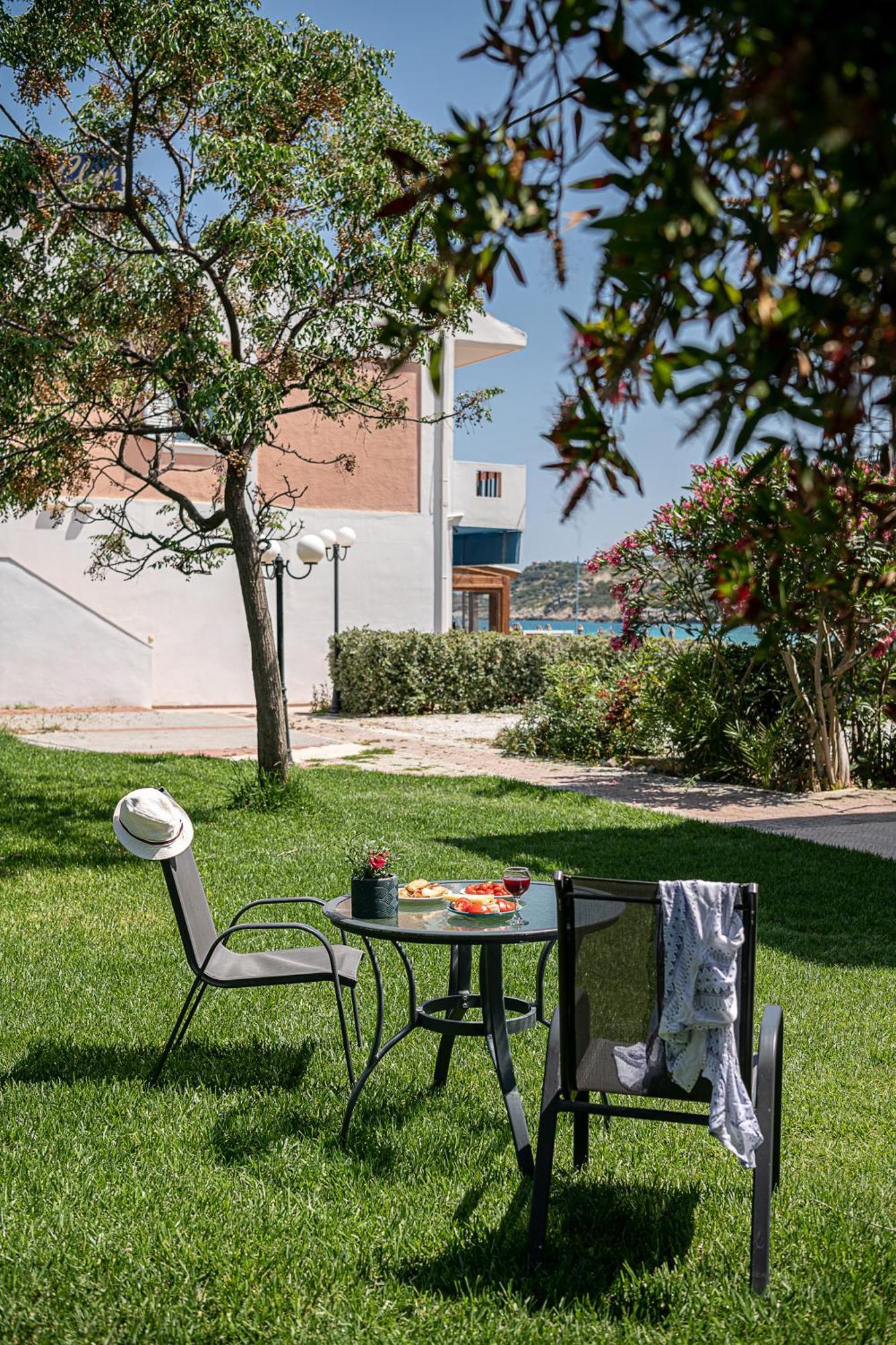 Elena Seafront Luxury Apartments Almirida エクステリア 写真