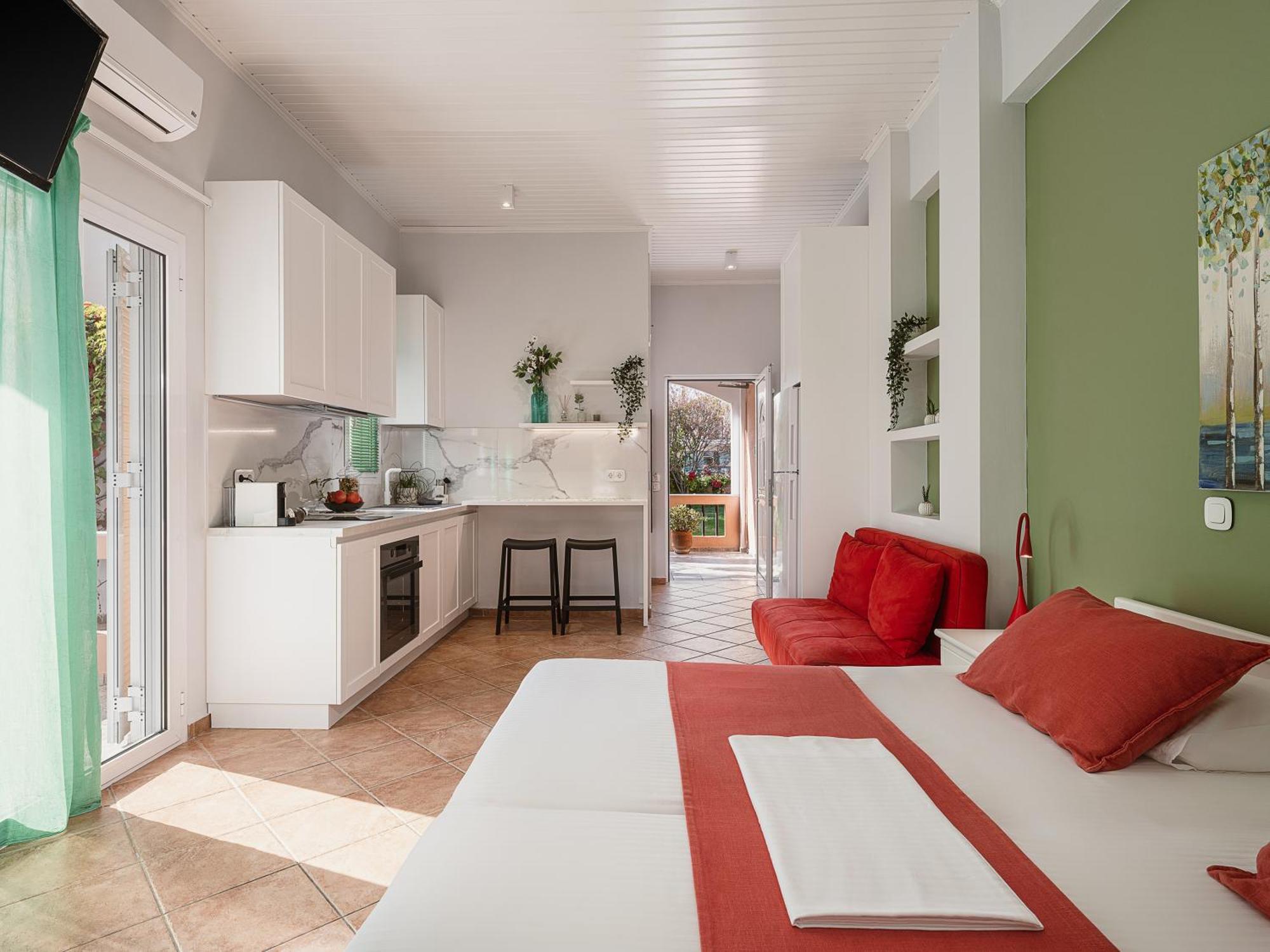 Elena Seafront Luxury Apartments Almirida エクステリア 写真